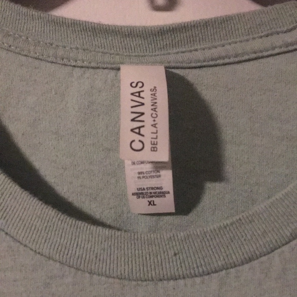 Graphic Tee with Thankful Mama Design - Picture 2 of 3